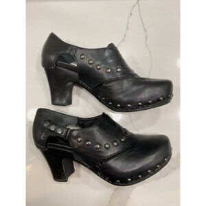 Dansko Ryder Leather Clogs Studded Heel Ankle Strap Black Y2K Size 38 US 7.5-8